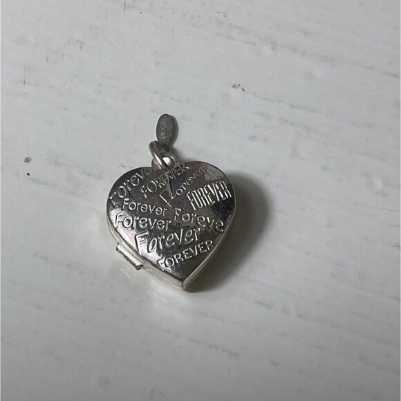 952 Italy Silver Heart Locket Pendant With "Forever" Engraving - Picture 1 of 5